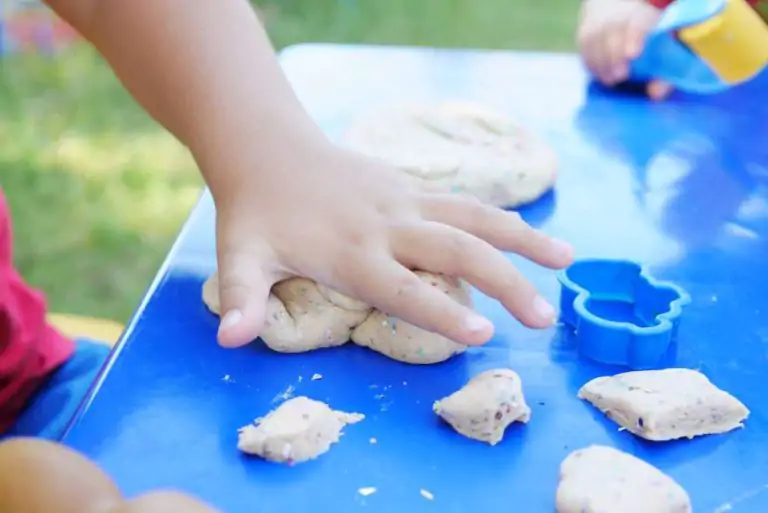 Moulding With Clay